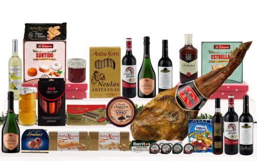 Lot gurmet de Nadal amb espatlla de matança de Cantimpalos, caves, vins, whisky, vermut, embotits, formatge, conserves, torrons, dolços tradicionals i caixa decorada amb nansa.