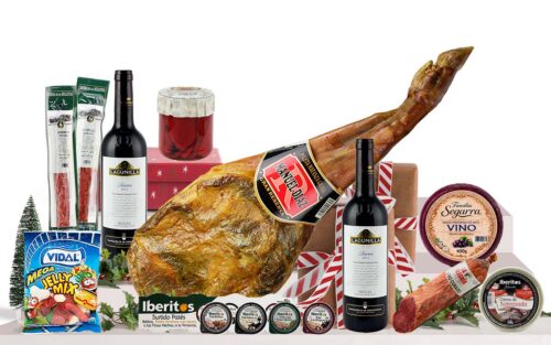Lot gurmet de Nadal amb espatlla de matança de Cantimpalos, vi Rioja Reserva, embotits ibèrics, llom curat, formatge, patés, crema de sobrassada i caixa decorada amb nansa.